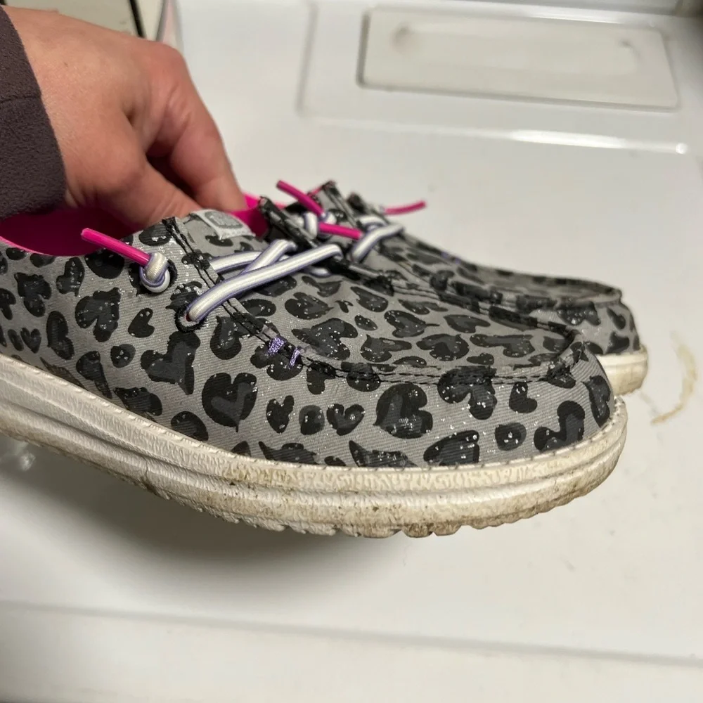 Hey Dude Kids Leopard Print Shoes Wendy wild child - Black and Pink kids size 3